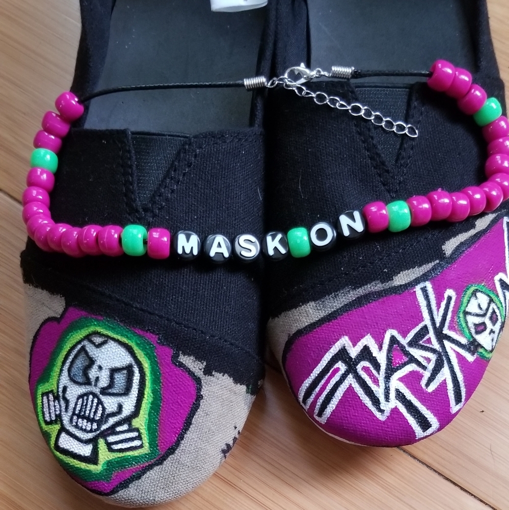 Custom painted slip ons set and choker